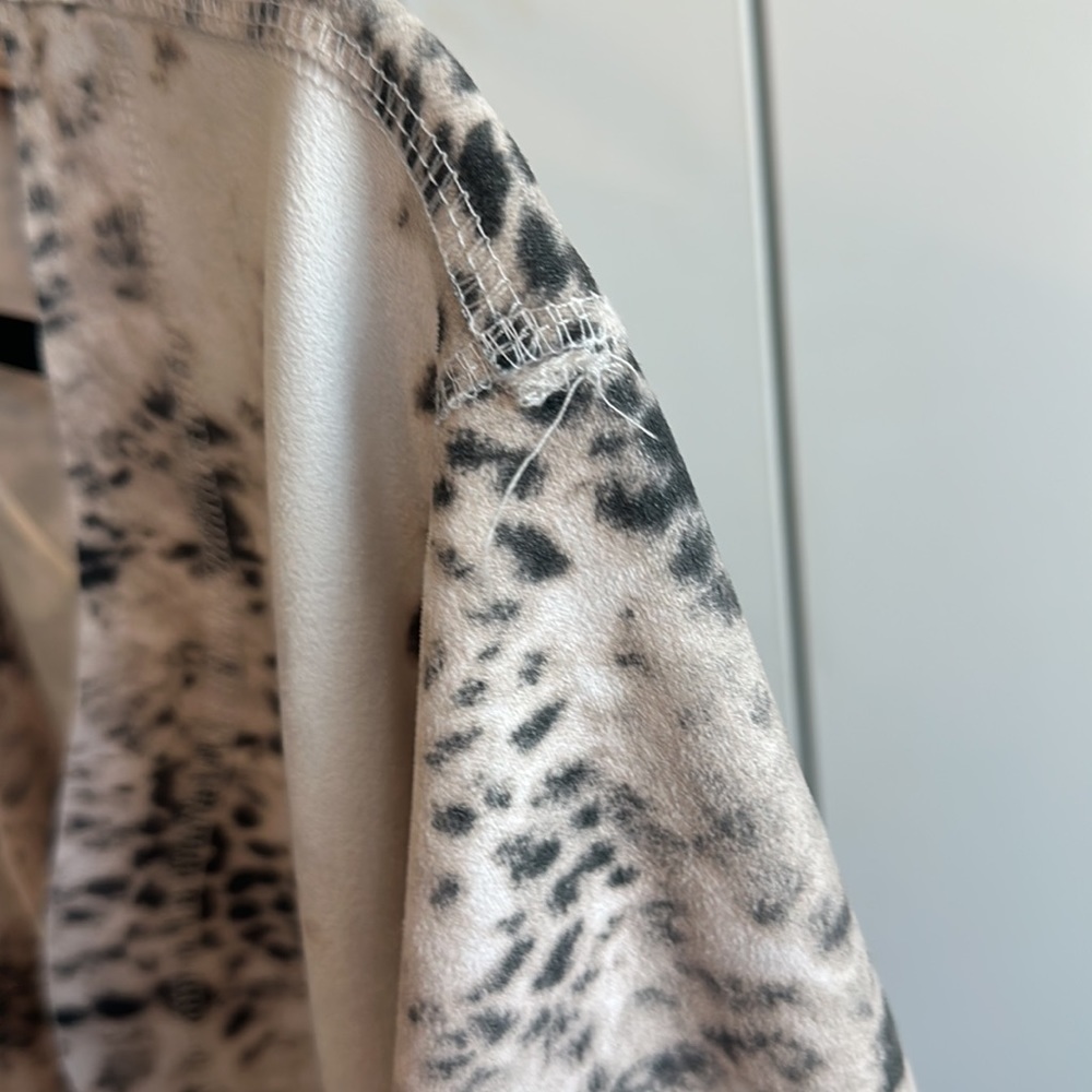 Philosophy 2X Animal Print Faux Leather Open Front Cardigan with Pockets - Picture 9 of 9